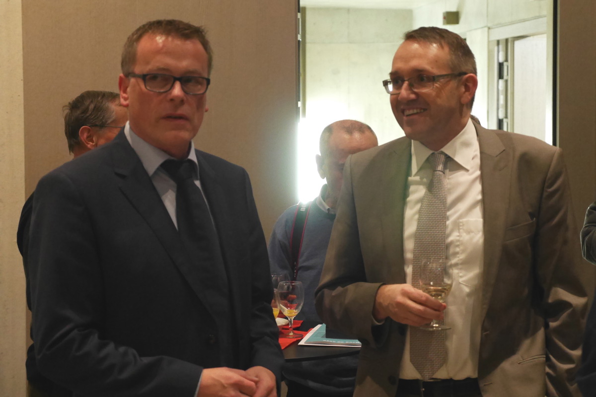 Prof. Dr. Albin Kenel mit Roger Zwyssig (Emch + Berger).