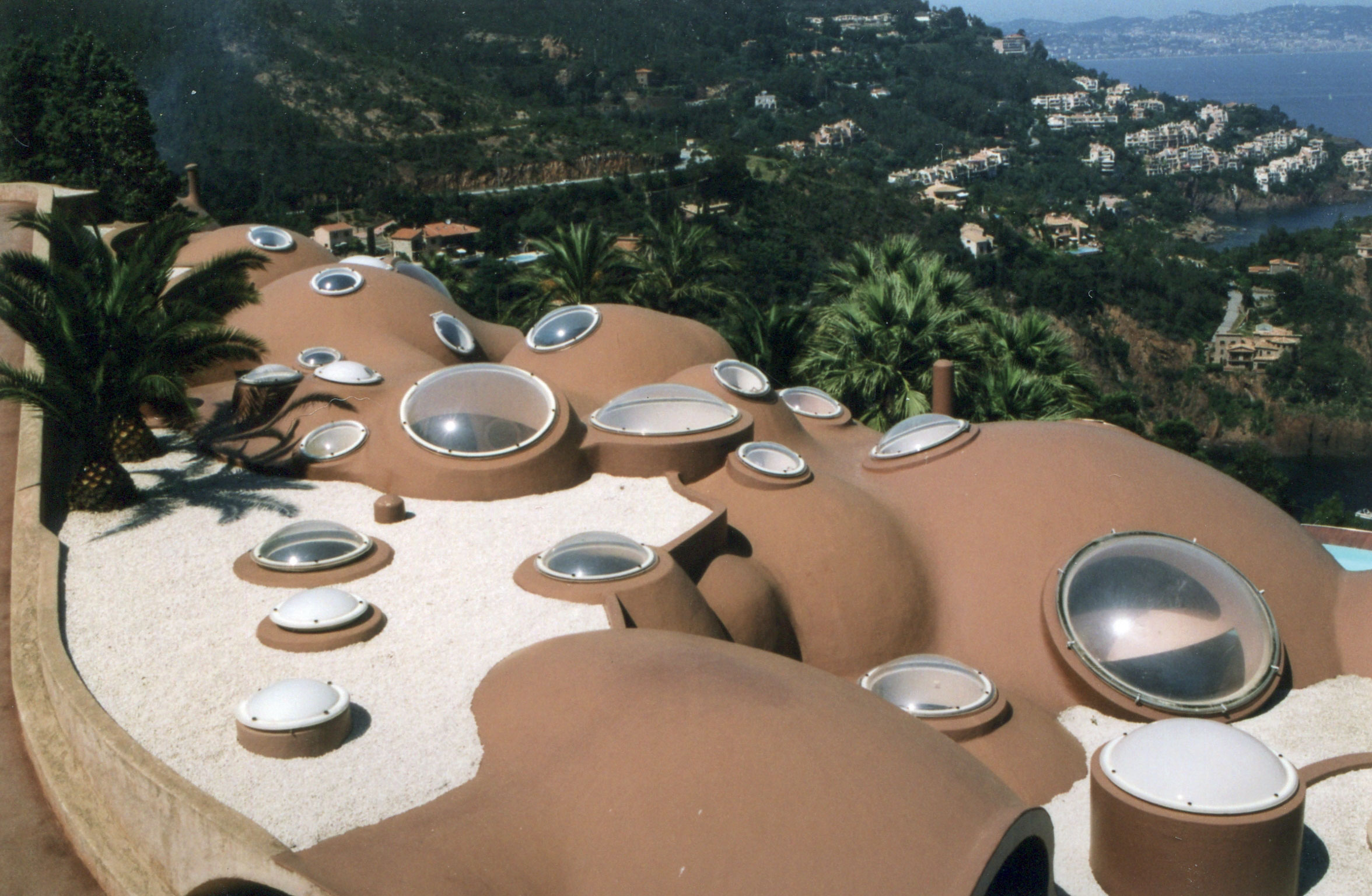 Antti Lovag, Palais-bulles, Théoule-sur-Mer (Alpes-Maritimes), 1979-1993