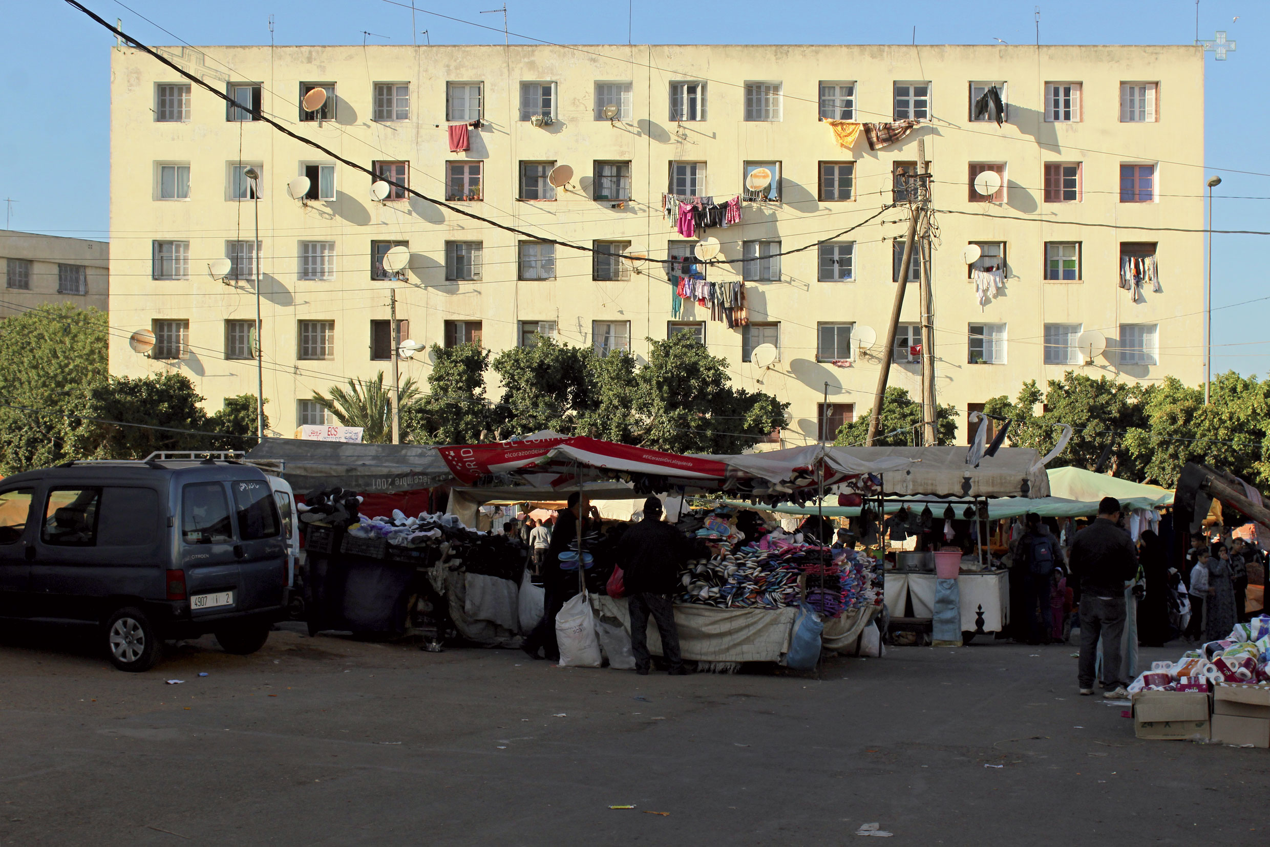 Un des nombreux immeubles modernistes du plan d’urbanisme colonial francais pour Hay Mohammadi a Casablanca