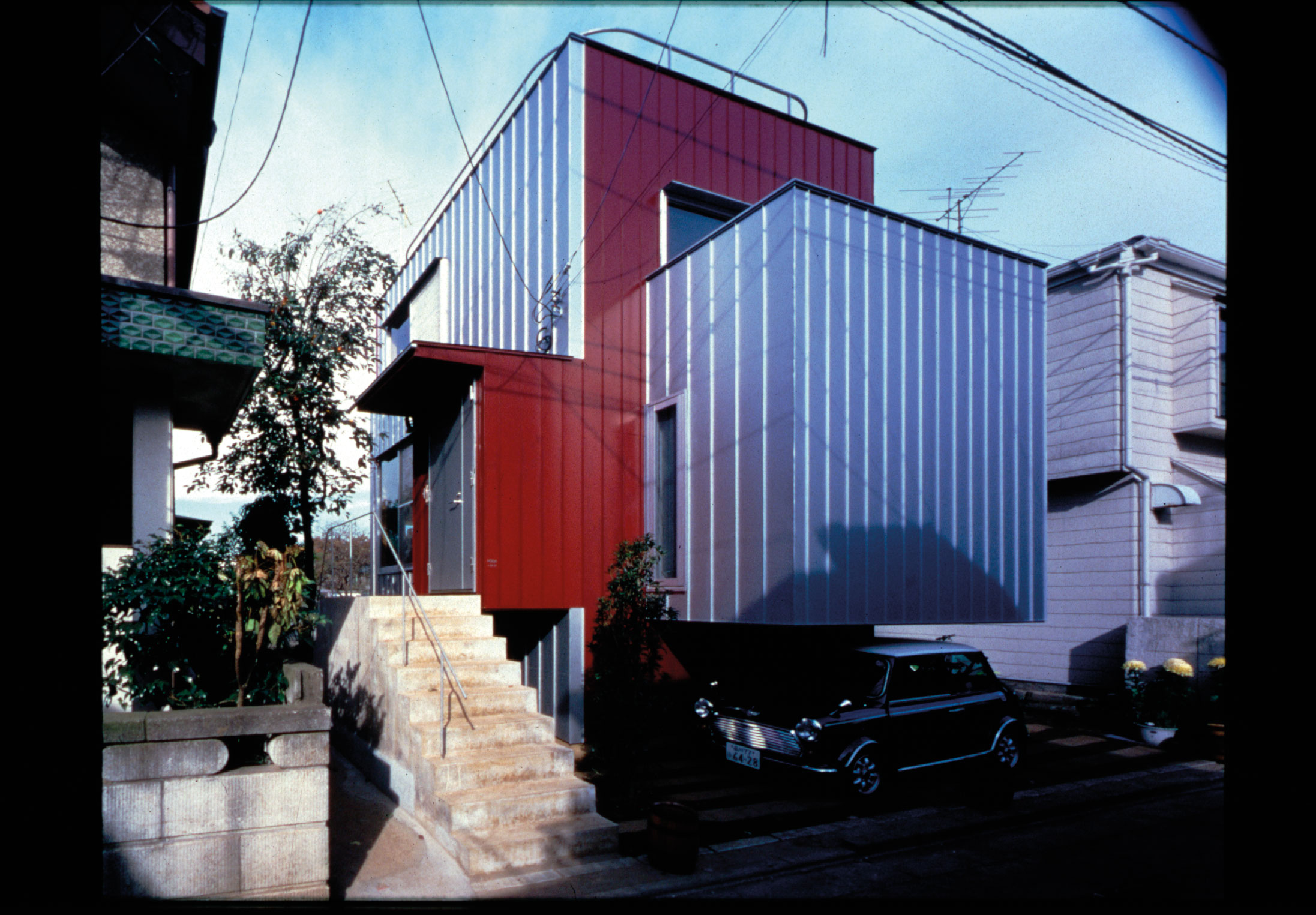 Mini House, Tokyo, 1999. Atelier Bow-Wow. Vue extérieure