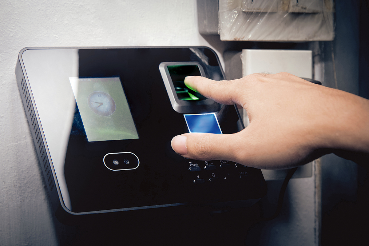 Arbeitszeitkontrolle: Login via Touchscreen.