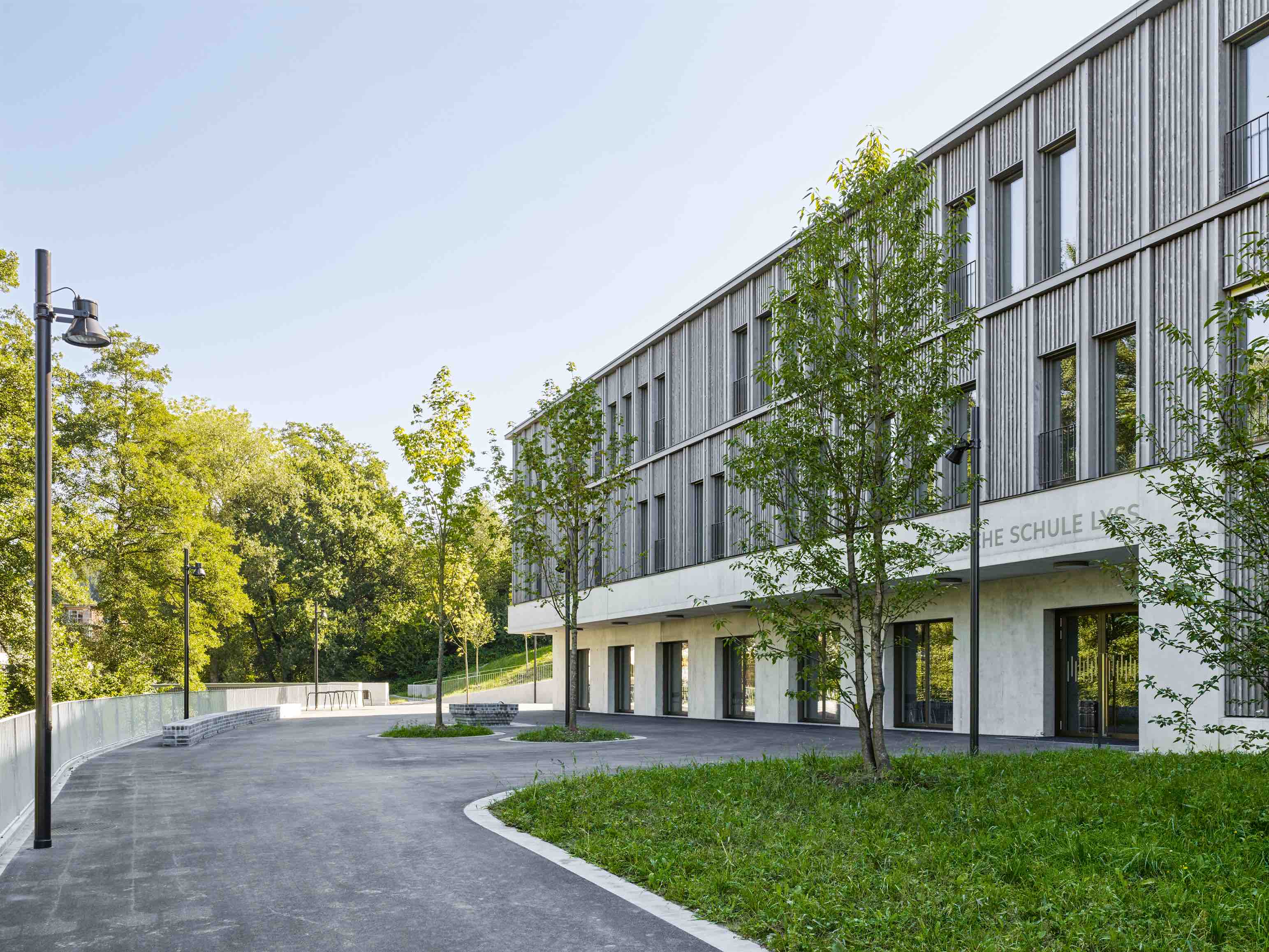 Heilpädagogische Schule, Lyss BE. Met Archtektur, Zürich