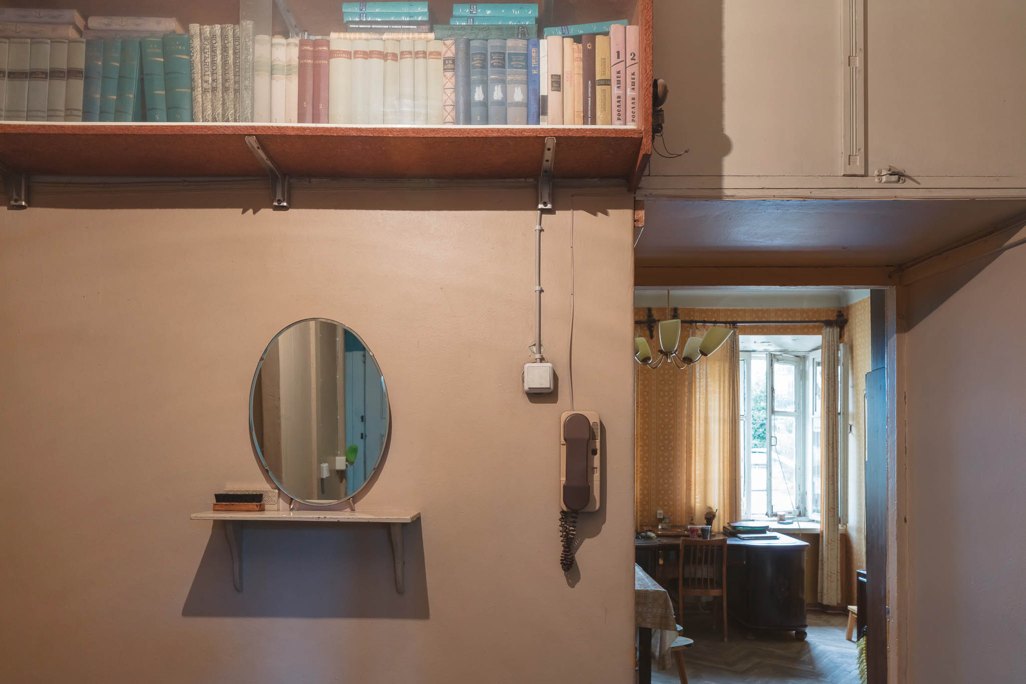Les chambres individuelles étaient reliées par un couloir communal où l’on trouve des équipements collectifs.