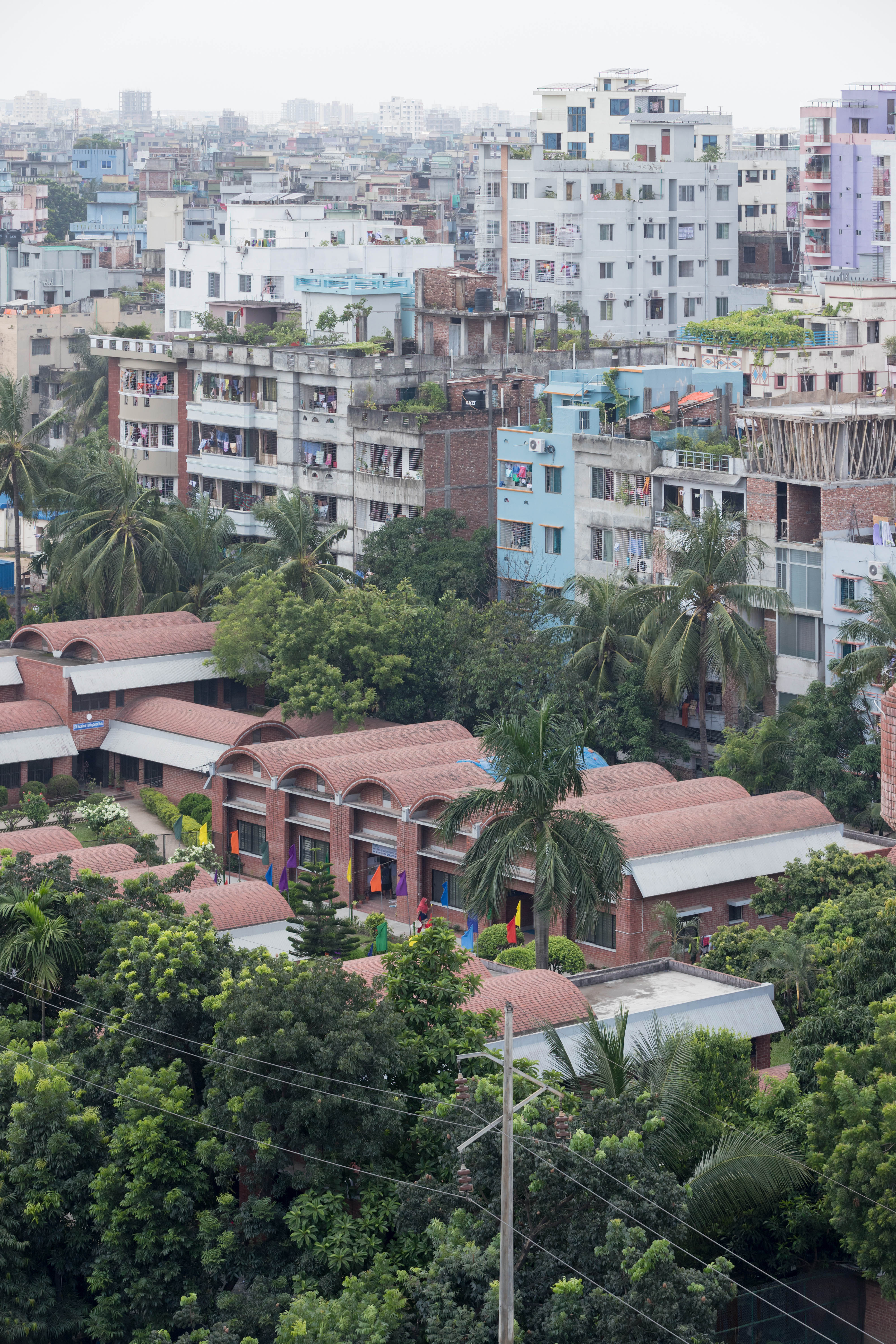 Mohila Samity Complex, Dayaganj, Dhaka (Architecte : EKAR / Ehsan Khan)