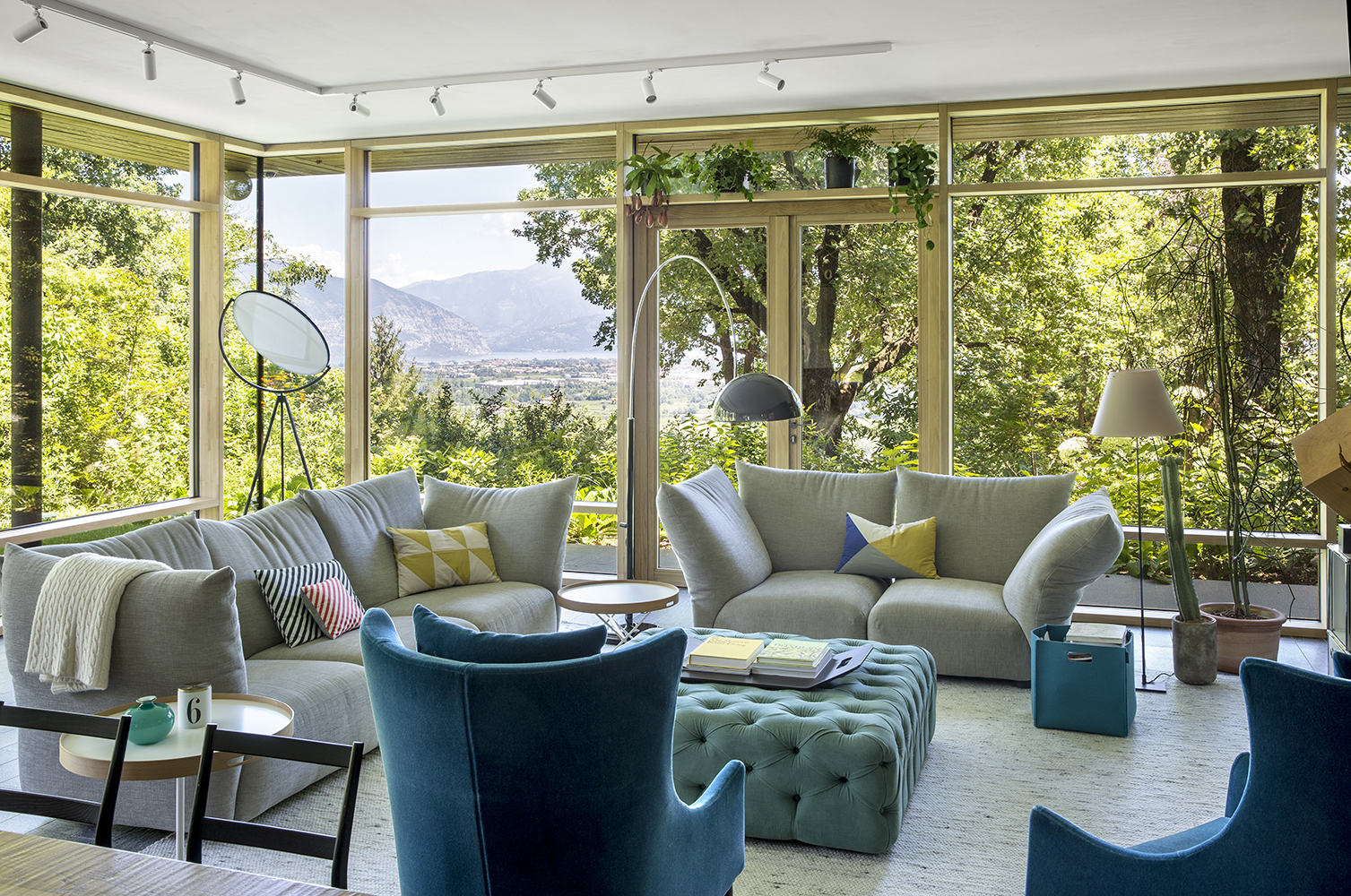 Casa V+F
