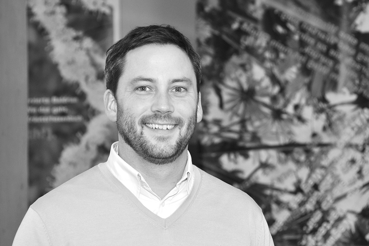 Marco Waldhauser, HLK-Ingenieur, ist Mitinhaber und Geschäftsführer der Waldhauser + Hermann AG in Münchenstein. Er ist Präsident der SIA-Berufsgruppe Technik (BGT) und der Kommission SIA 108 sowie Mitglied der Kommission SIA 142/143.