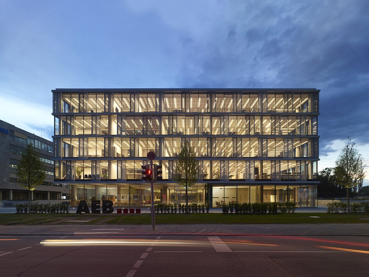 Kategorie: Büro / Verwaltung | AEB Headquarter Stuttgart | Lichtwerke GmbH