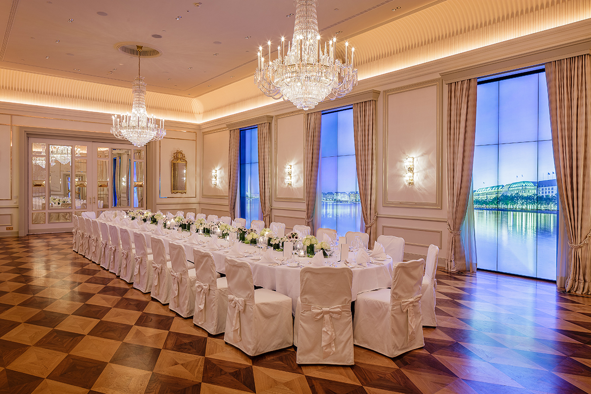 Kategorie: Hotel / Gastronomie | Fairmont Hotel Vier Jahreszeiten – große und kleine Festsäle | Peter Andres Beratende Ingenieure für Lichtplanung GbR