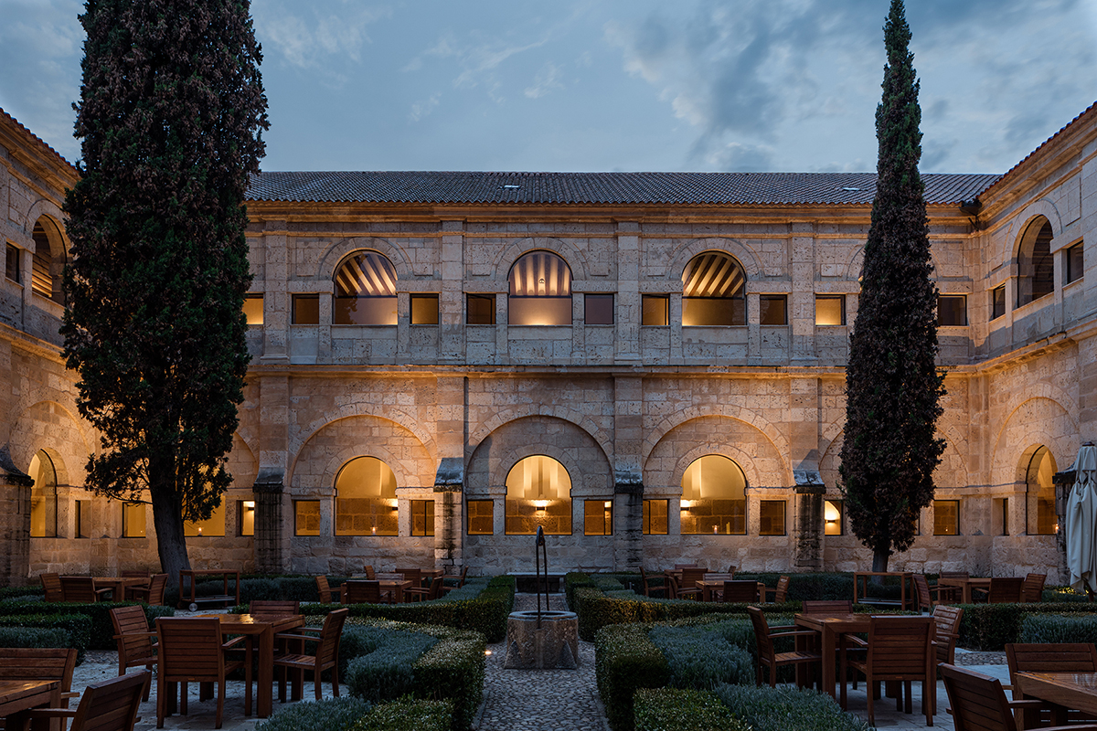 Kategorie: Internationales Projekt | Abadia Hotel &amp; Spa, Spanien | Licht Kunst Licht AG