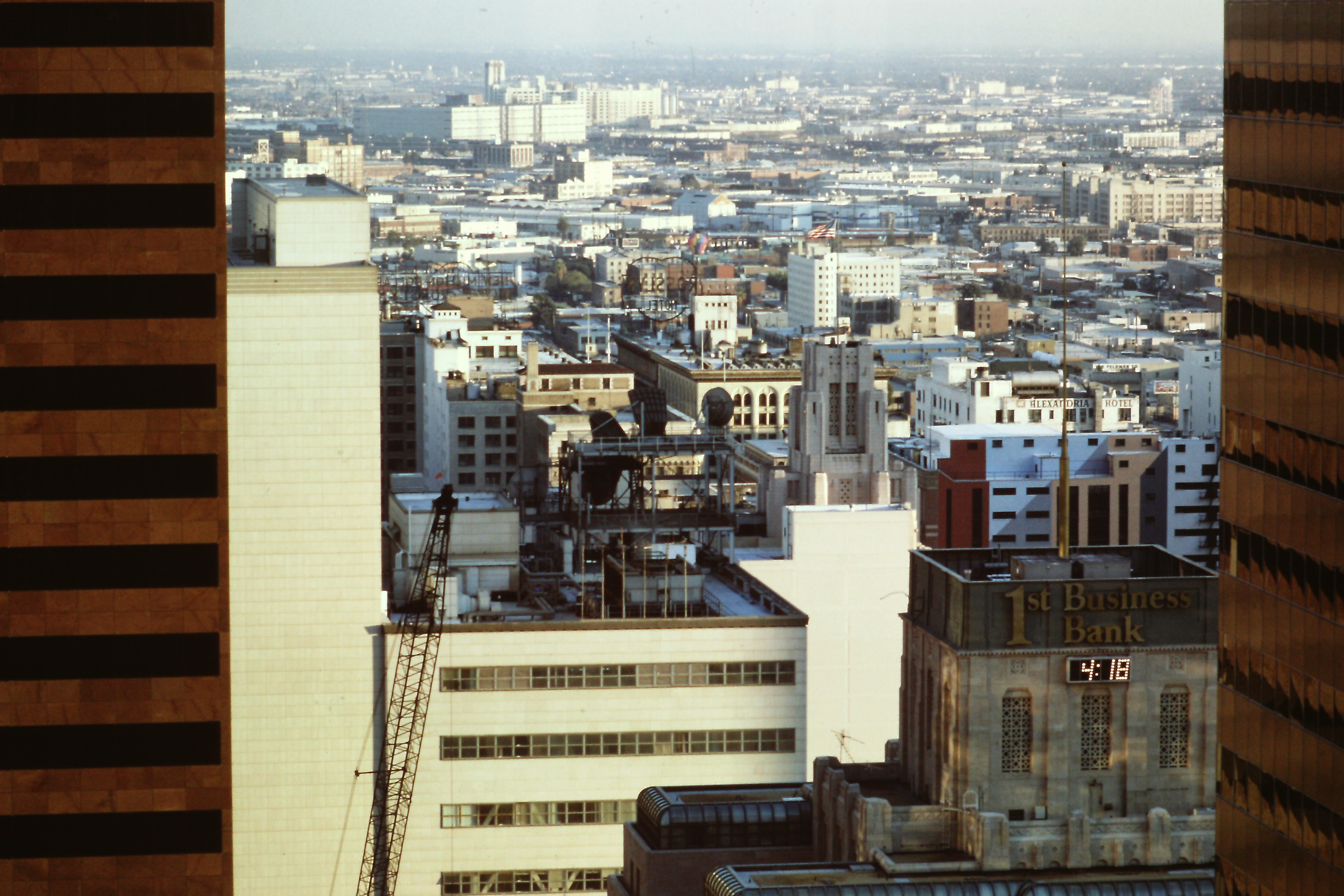 “Downtown de l’hôtel Bonaventure” Los Angeles, Downtown Diapositive André Corboz