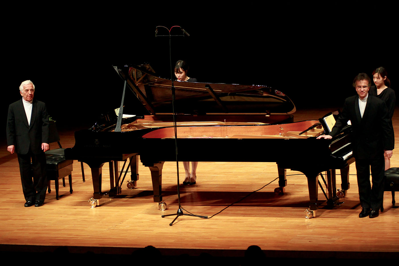 Vladimir e Vovka Ashkenazy, recital di pianoforte al Thai Cultural Centre di Bangkok, il 14 maggio 2016.