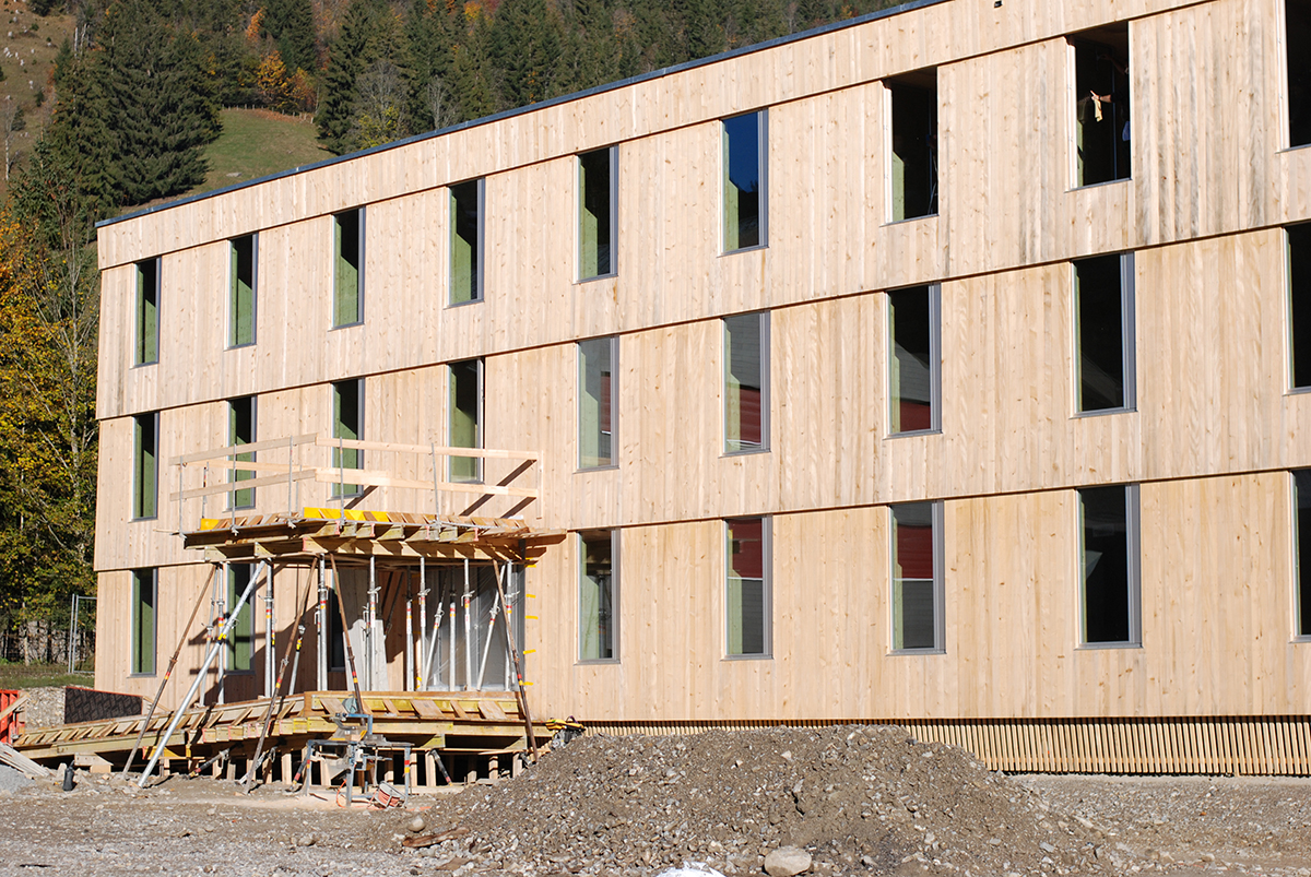 Neubau des Ausbildungszentrums für den Zivilschutz am Schwarzsee im Kanton Freiburg.