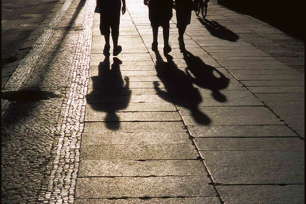 Kein blosser Funktionsraum: Breite Trottoirs sind eine Bühne des Stadtlebens.
