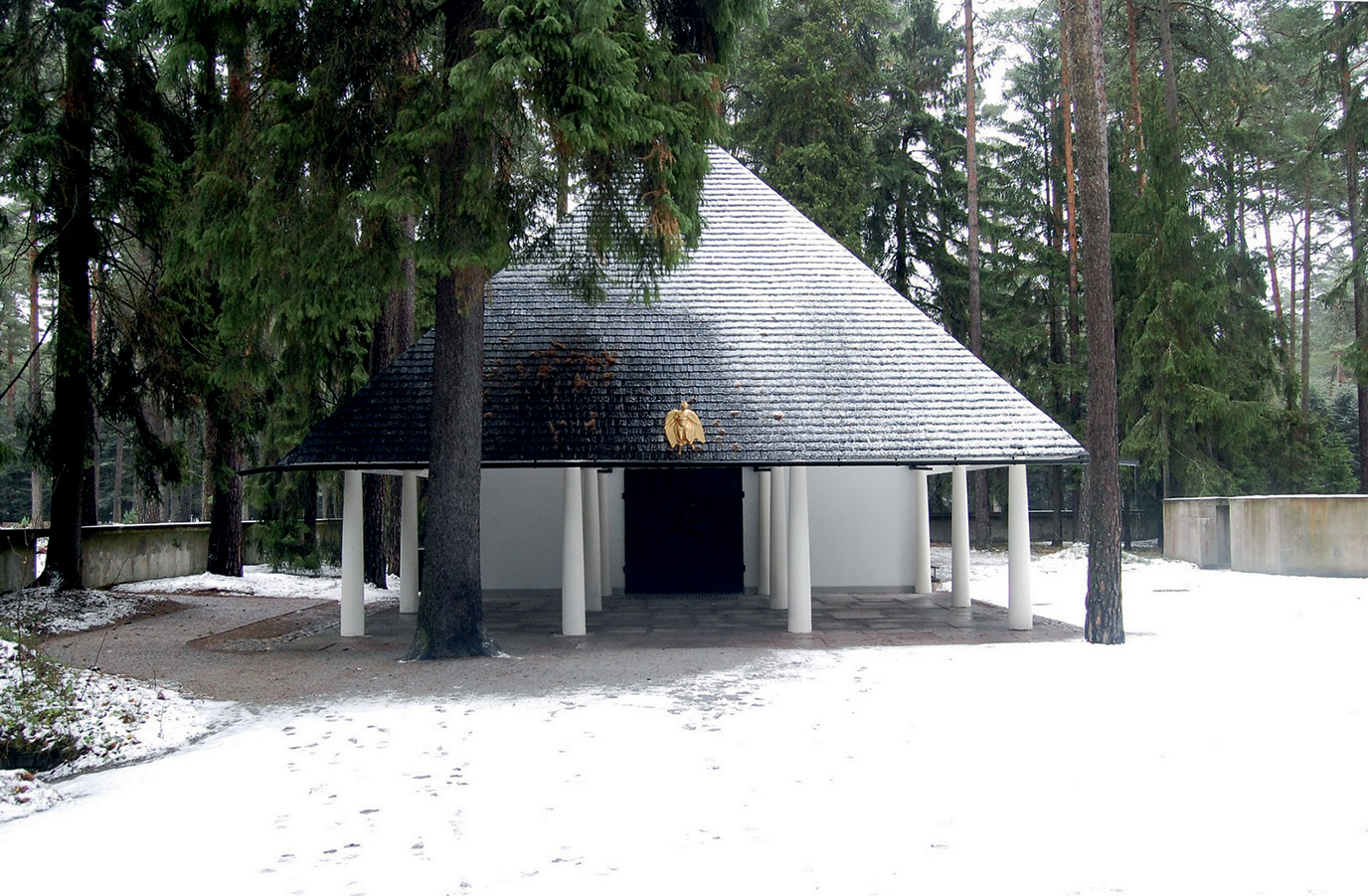 Erik Gunnar Asplund, Cappella del Bosco, Stoccolma 1920.