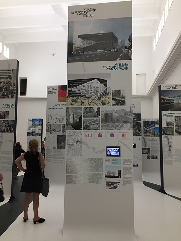 Am Axel-Springer-Hochhaus nahe des Checkpoint Charlie plant Rem Koolhaas mit OMA ein neuartiges Bürogebäude.