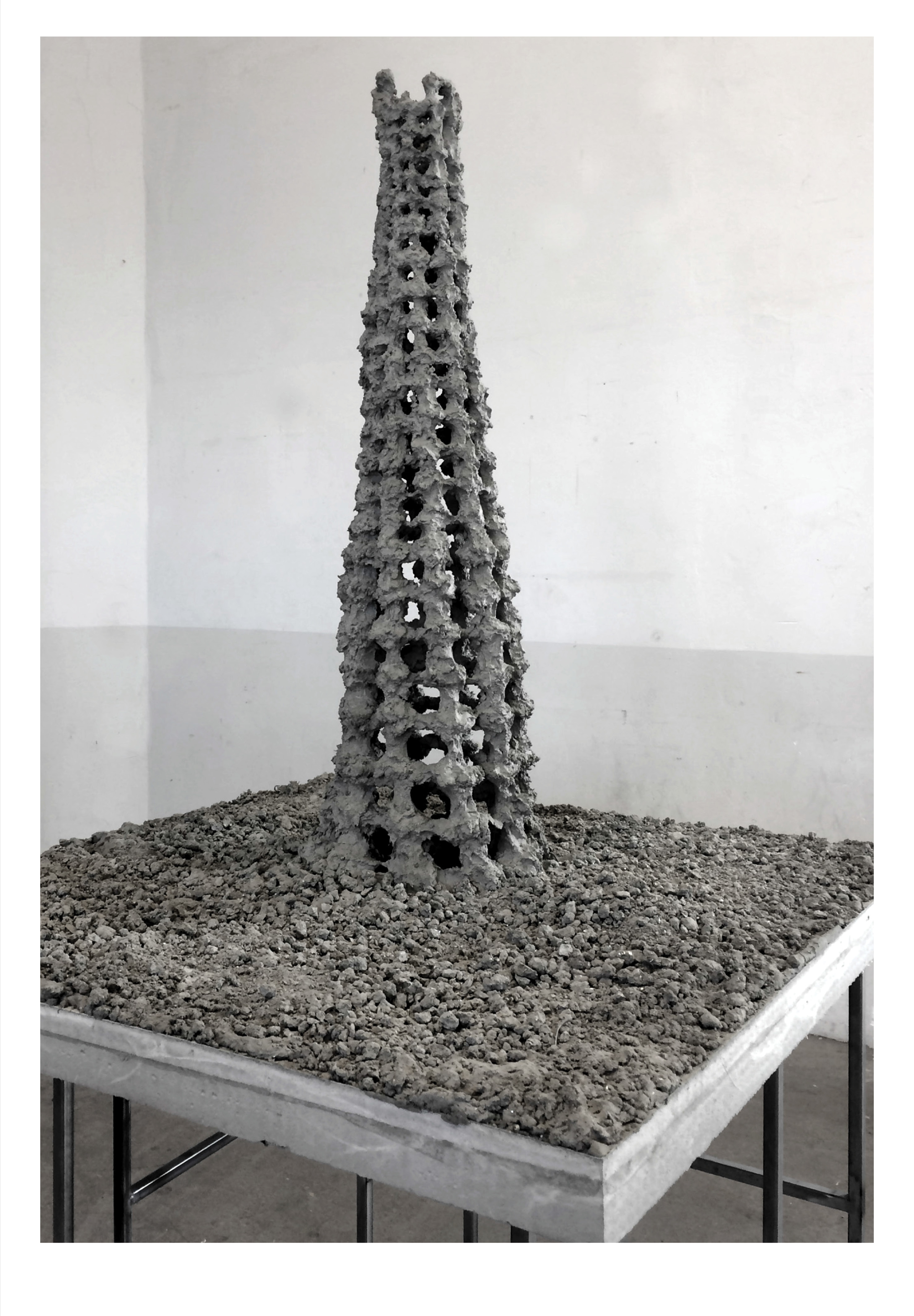 MATERIAL GESTURE - SITE, autumn semester 2017 Laura Merlin Magnetic steel mesh and iron enriched concrete
