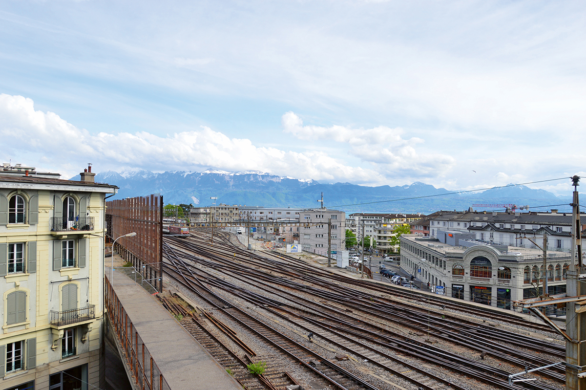 Die Esplanade jardin wird auf dem Dach eines Gebäudes liegen, das an die Schienen angrenzt, und Aussicht in die Berge bieten.
