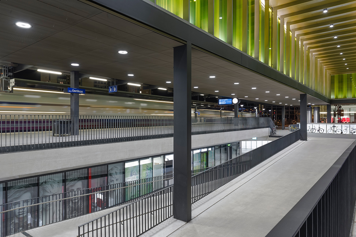 Quartierverbindungen, Bahnhof Zürich Oerlikon von lichtgestaltende ingenieure vogtpartner.