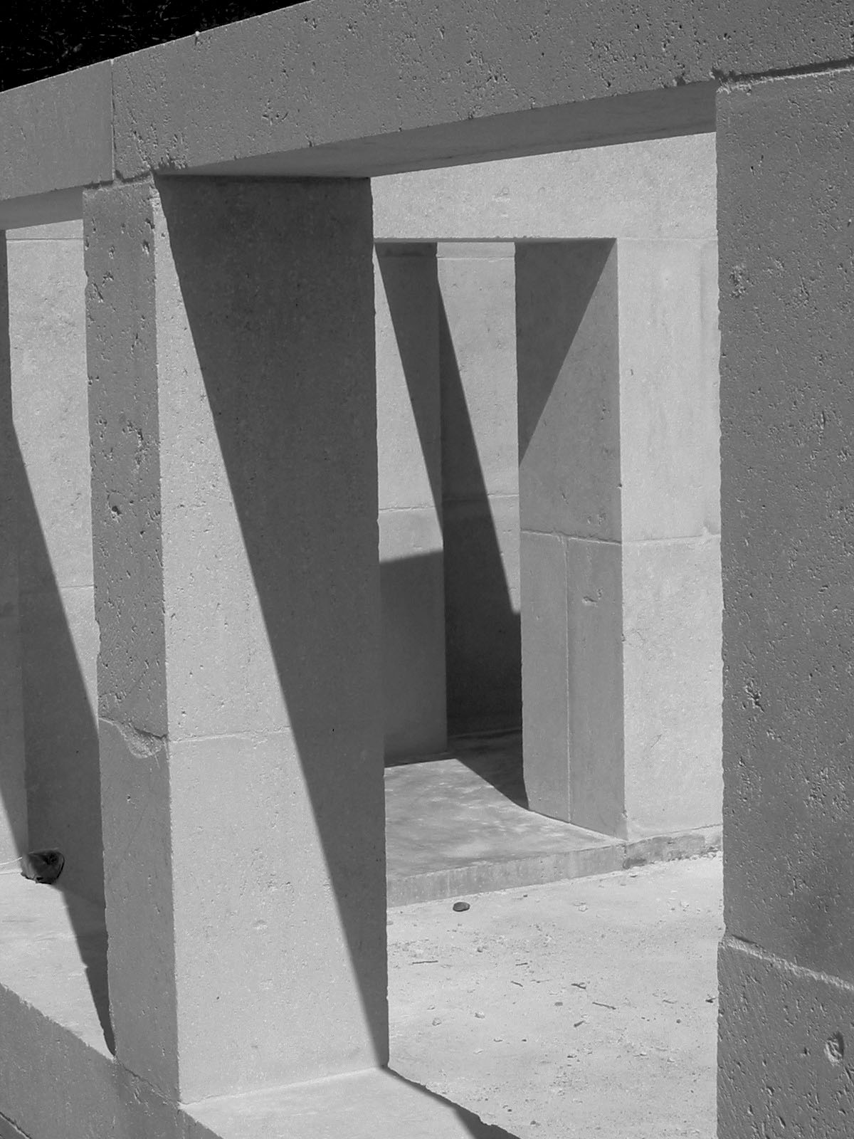 Perraudin architecture. Immagine di cantiere del complesso residenziale a Cornebarrieu (F), 2007-2011.