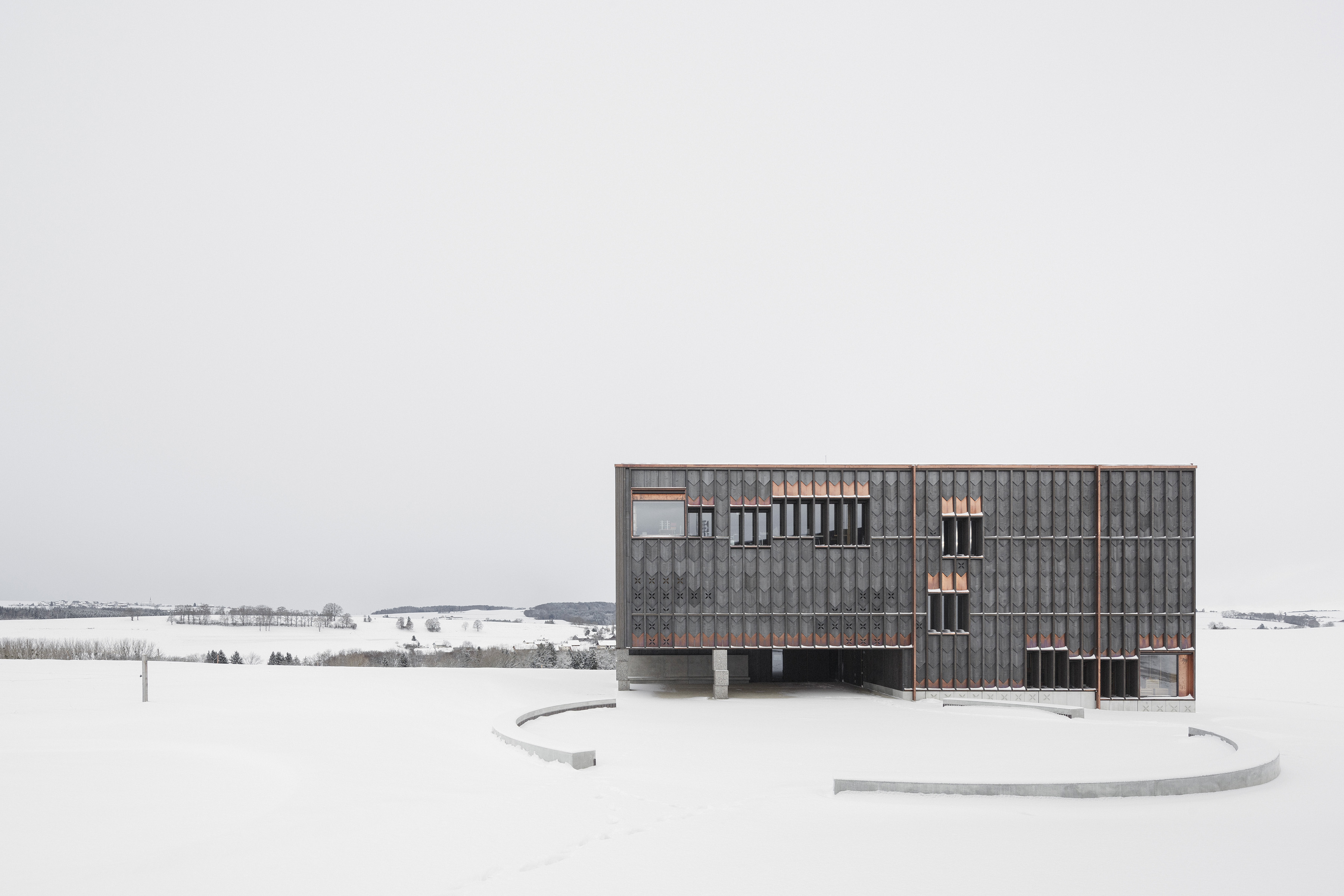 ÉCOLE D’ORSONNENS, Orsonnens (Fribourg) Architectes: TEd'A arquitectes &amp; Rapin Saiz Architectes,