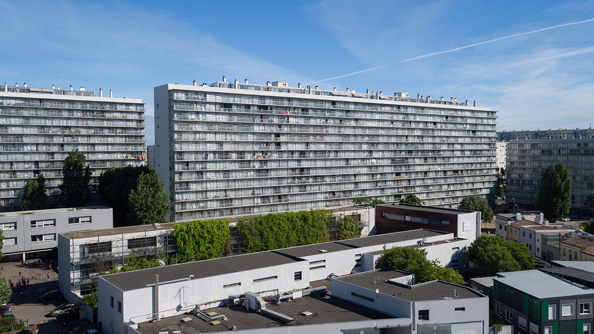 Faire avec: Anne Lacaton fordert einen sanften Umgang mit den modernistischen Grands Ensembles.