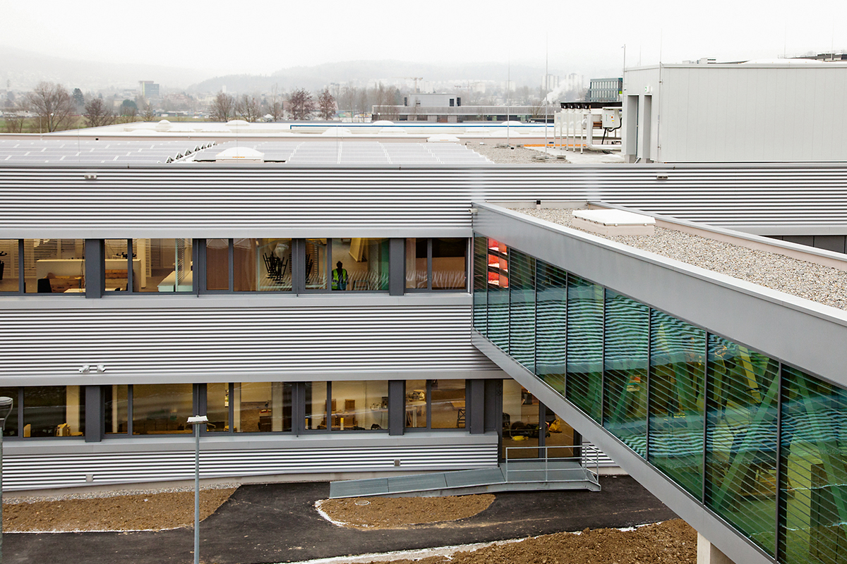 Das neue IKEA-Bürogebäude in Spreitenbach entspricht den hohen Nachhaltigkeitsanforderungen sowohl schweizerischer als auch internationaler Gebäudelabel.