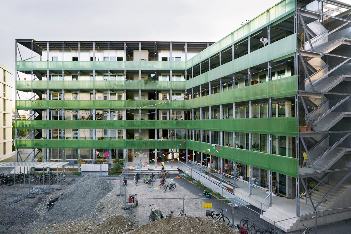 Gemeinschaftlich versorgt, vielfältig bewohnt: Genossenschaft Zimmerfrei, Haus Stadterle; Architektur: Buchner Bründler.