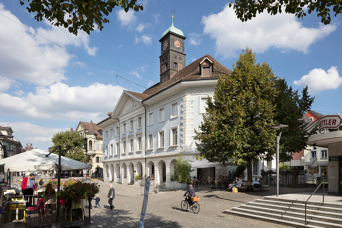 Der Bau des Kaufhauses leitete am Ende des 18. Jahrhunderts in Langenthal den Wandel vom Dorf zum Städtchen ein.