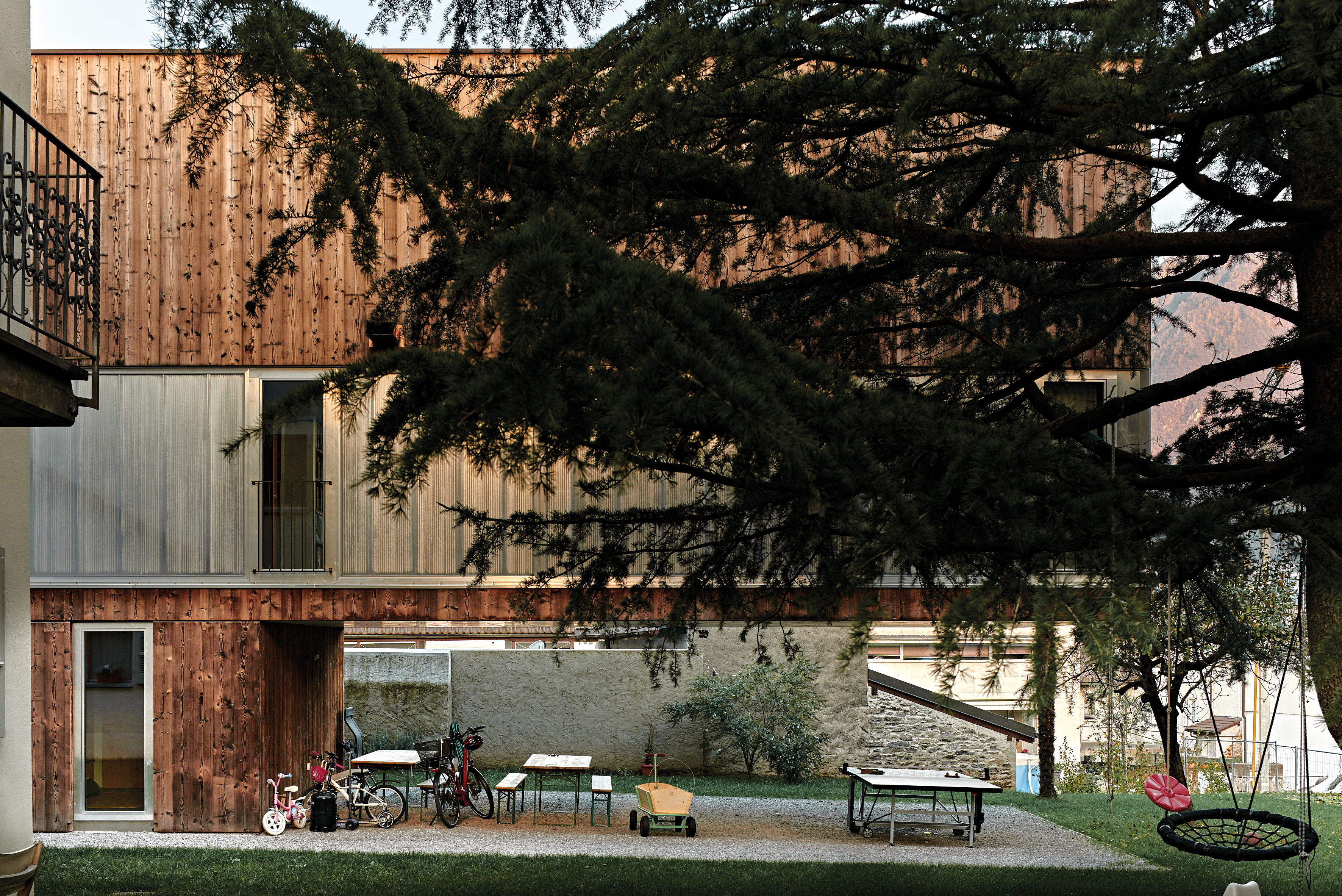 Casa ex parrocchiale, Monte Carasso (TI) Architecte: Guidotti Architetti, Monte Carasso Réalisation: 2016-2017