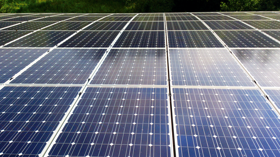 Geschäftsgebäude der Affentranger Bau AG in Altbüron LU (Foto: Schweizer Solarpreis 2012)