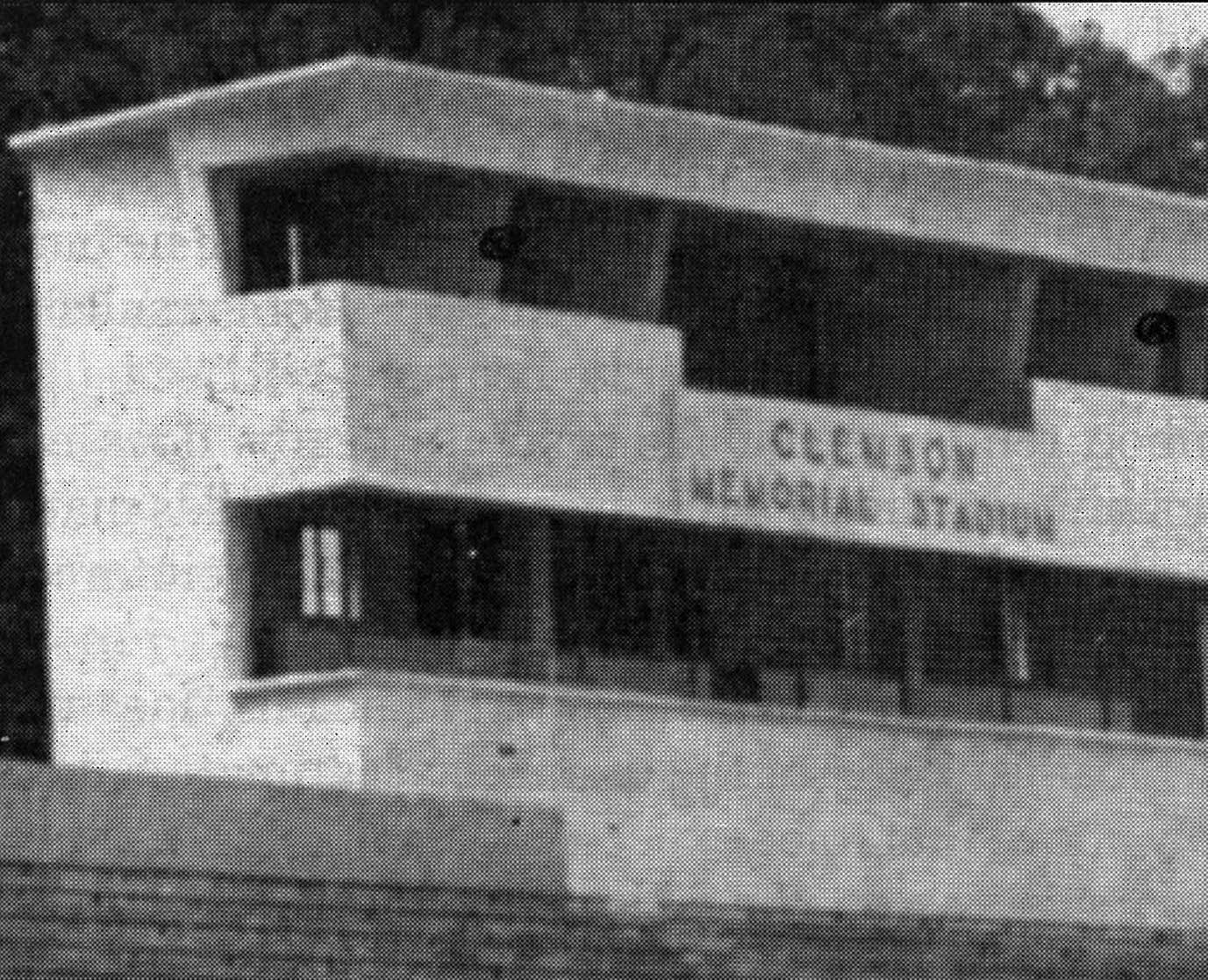 Für die Wände, die Decken und das Dach eines 1950 erbauten Pressekabinenbaus verwendete Glenn mit Naturbambusstreifen und dünnen Naturbambusstäben bewehrten Beton. Die Ergebnisse waren unbefriedigend. (Foto: Oscar Hidalgo Lopez: Bamboo. The Gift of The Go