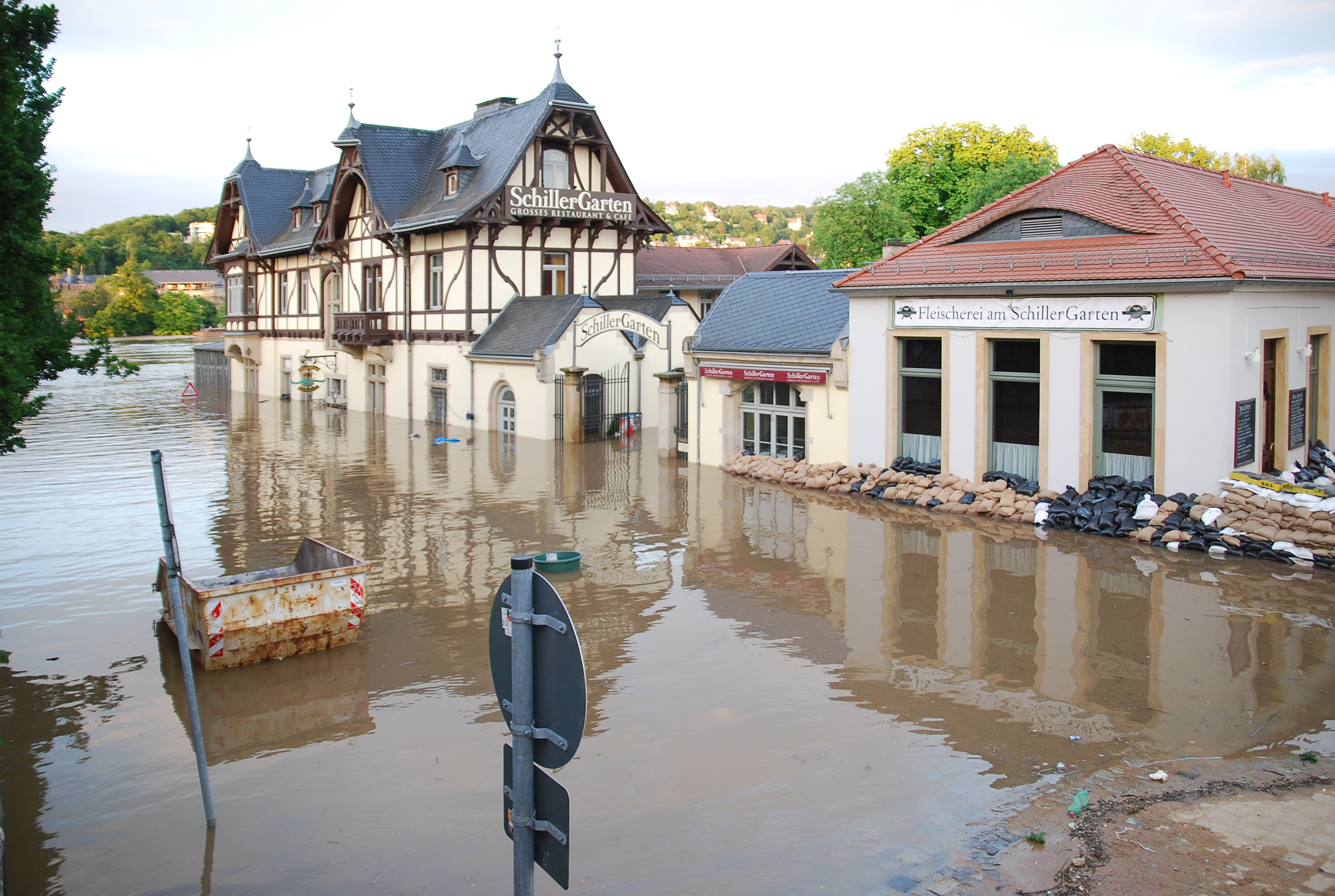 Dresden-Blasewitz, Elbhochwasser Juni 2013