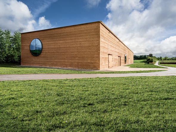 Das Kräuterzentrum von Ricola in Laufen, wie es oft in den Medien zu sehen ist. (Foto: Markus Bühler-Rasom)