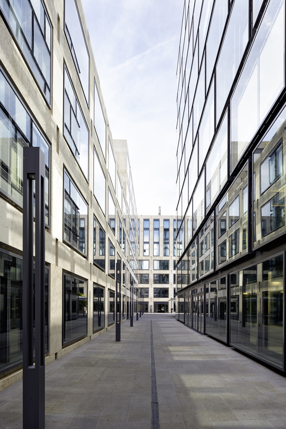 Europaallee, Baufeld A: Pädagogische Hochschule von Max Dudler