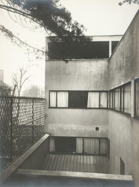 Villas La Roche et Jeanneret, Paris (1923-25). Photographie d époque (Photo FLC, L2.12.25 / © ProLitteris, Zurich)