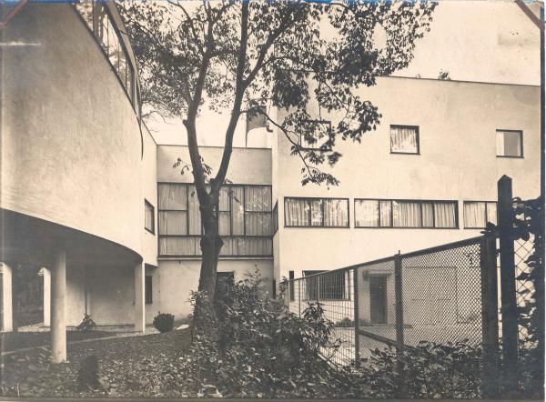 Villas La Roche et Jeanneret, Paris (1923-25). Photographie d époque (Photo FLC, L2.12.25 / © ProLitteris, Zurich)