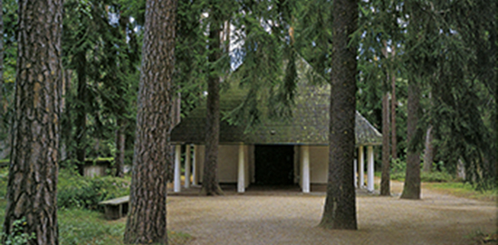 Cappella nel bosco nel cimitero di Stoccolma, 1918-1920, dell'architetto E.G. Asplund (Foto: Marco Biraghi)