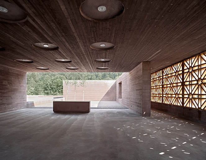 Spazio di aggregazione. (Foto: Archive Architect)