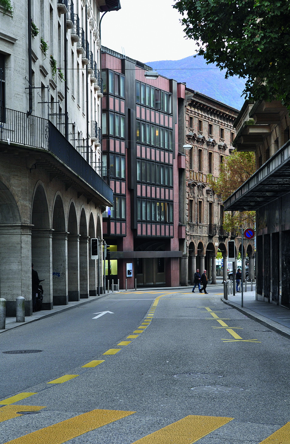 Giancarlo Durisch, Banca della Svizzera Italiana a Lugano, 1970. (Foto: Paolo Fumagalli)
