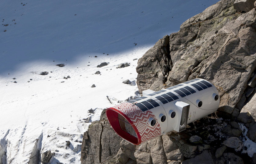 Das neue Gervasutti-Biwak am Mont Blanc du Tacul