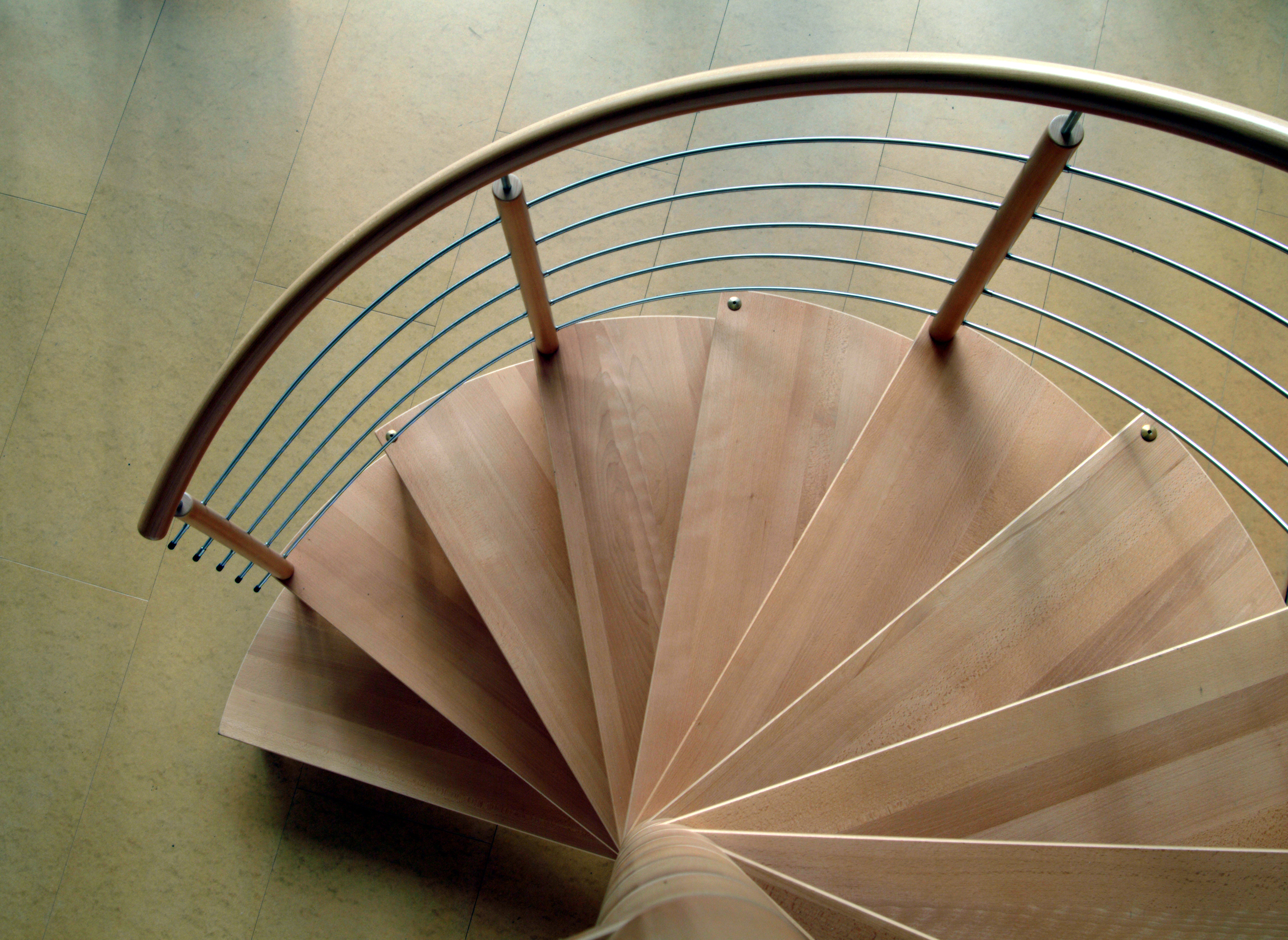 Treppe mit Buchenholztritten von Cochard, Sayhières