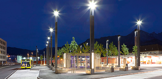 Der Bahnhofplatz in Sargans wurde von Individualverkehr und Park-and-Ride-Anlage befreit und neu gestaltet.