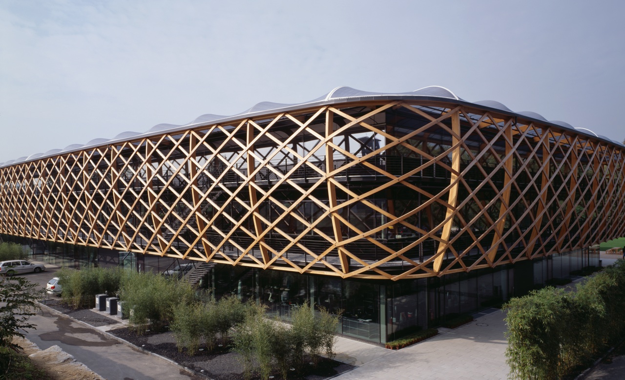 Hugo Boss Competence Center, Coldrerio (TI). Architektur: Matteo Thun, Mailand. Auszeichnung Neue Horizonte 2006. (Foto: Hans Ege)
