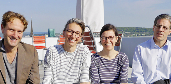 Die neuen Mitarbeitenden in der Geschäftsstelle (v.?l.?n.r.): Denis Raschpichler, Verantwortlicher Fachrat Vergabe und Konkurado; Alba Carint Berke, Assistentin Programmbegutachtungen; Kerstin Fleischer, Betreuerin Kommission 142/143, Verantwortliche Prog