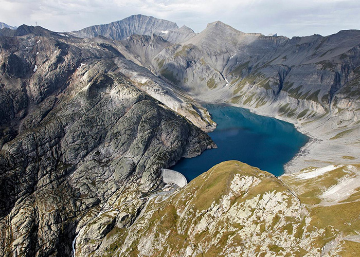 Wallisser Pumpspeicherkraftwerk Nant de Drance mit der Staumauer Vieux-Emosson.