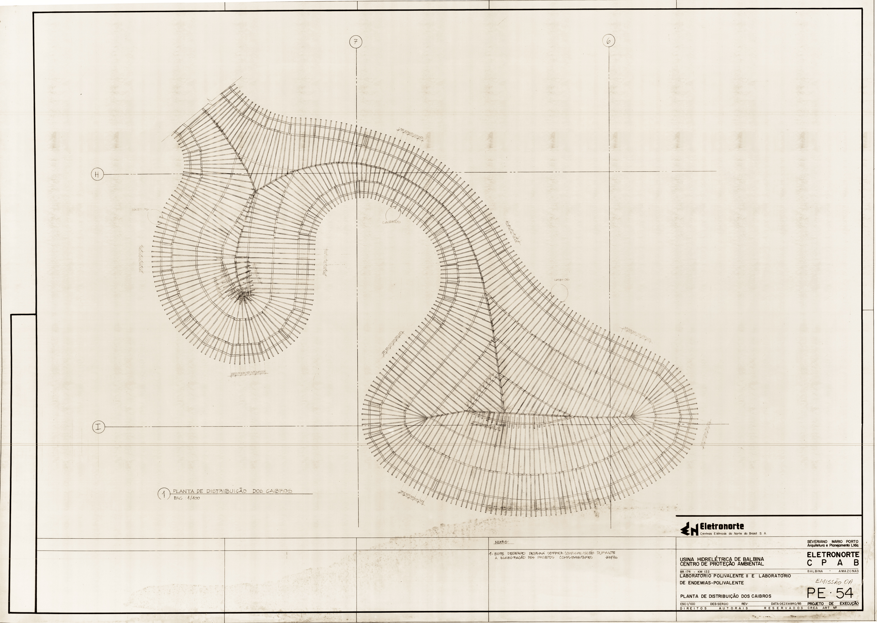 Kapitel «Material», Severiano Mário Porto, Aufsicht Dachstuhl, Sparrenverteilung, Dezember 1985, Balbina Environmental Assurance Center, Manaus, Brasilien (Baujahr: 1985). Papierformat: 86,5 x 61,5 cm, Zeichentechnik: Bleistift auf Transparentpapier. (Bil