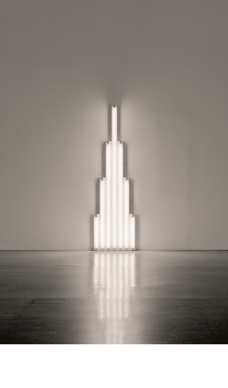 «Monument» 1 for V. Tatlin, 1990; The Estate Collection David Zwirner. (Foto: Stephan Wyckoff, Wien, Courtesy of David Zwirner, New York © 2012 Stephen Flavin / Pro Litteris, Zürich)
