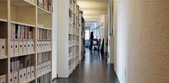 Blick hinter die Kulissen von TEC21 an einem Mittwochmorgen, bevor dieses Heft intensiv im Team diskutiert wurde. (Foto: Anna-Lena Walther)