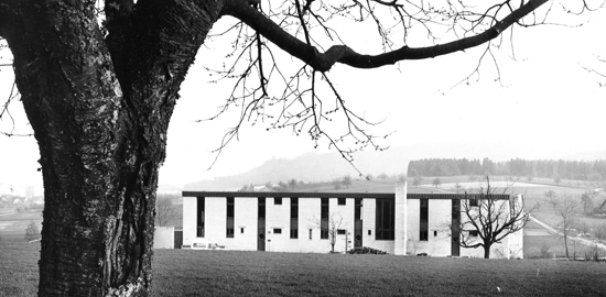 Das Wohnhaus Rüchling in Scherz ist ein von Klaus Vogt umgesetztes Architekturbeispiel. (Bild: zvg)