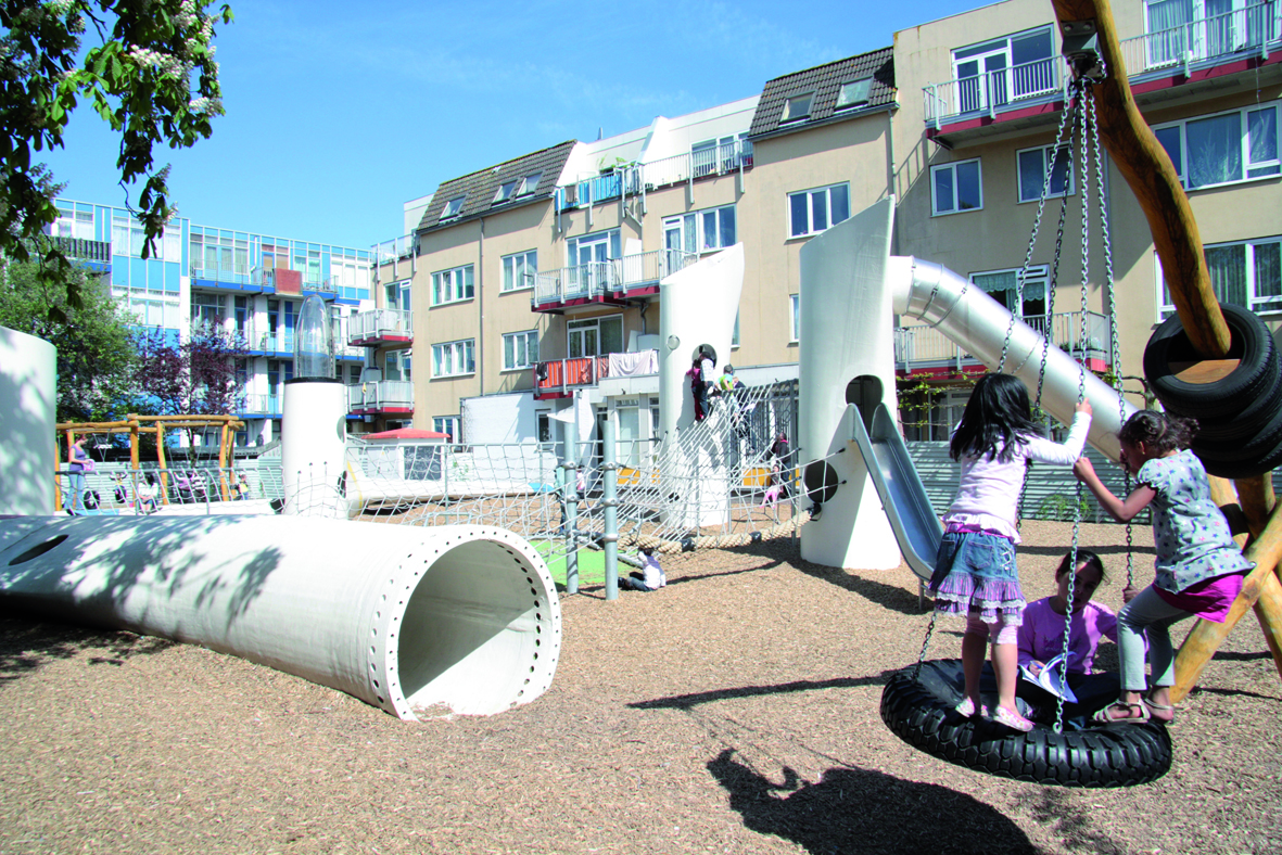 Aire de jeux à Rotterdam, réalisée à partir d’une éolienne désaffectée